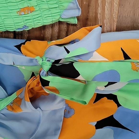 Topshop Size 4 Green and Blue Floral wrap Dress - Picture 4 of 8